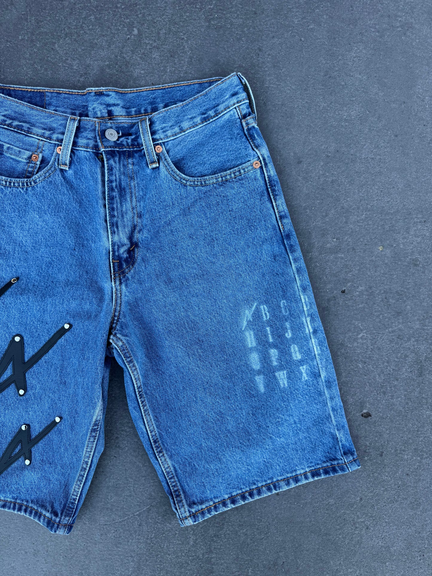 HRTLSS - Reworked Levis jorts
